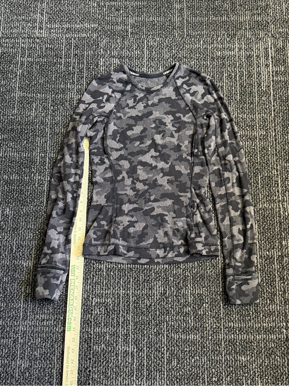 Lululemon Women’s Size 2 Long Sleeve Camo Athletic Shirt